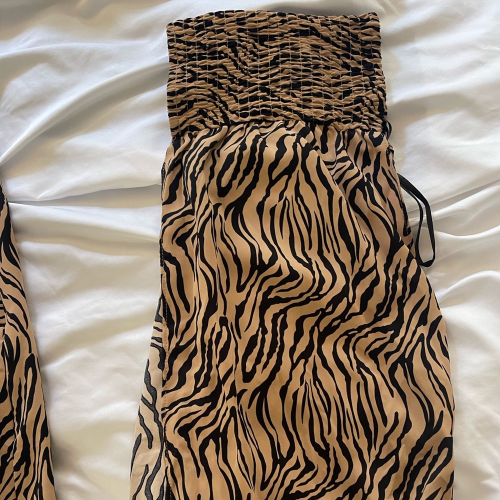 Tiger Vacation Pant Set - Picture 6 of 8